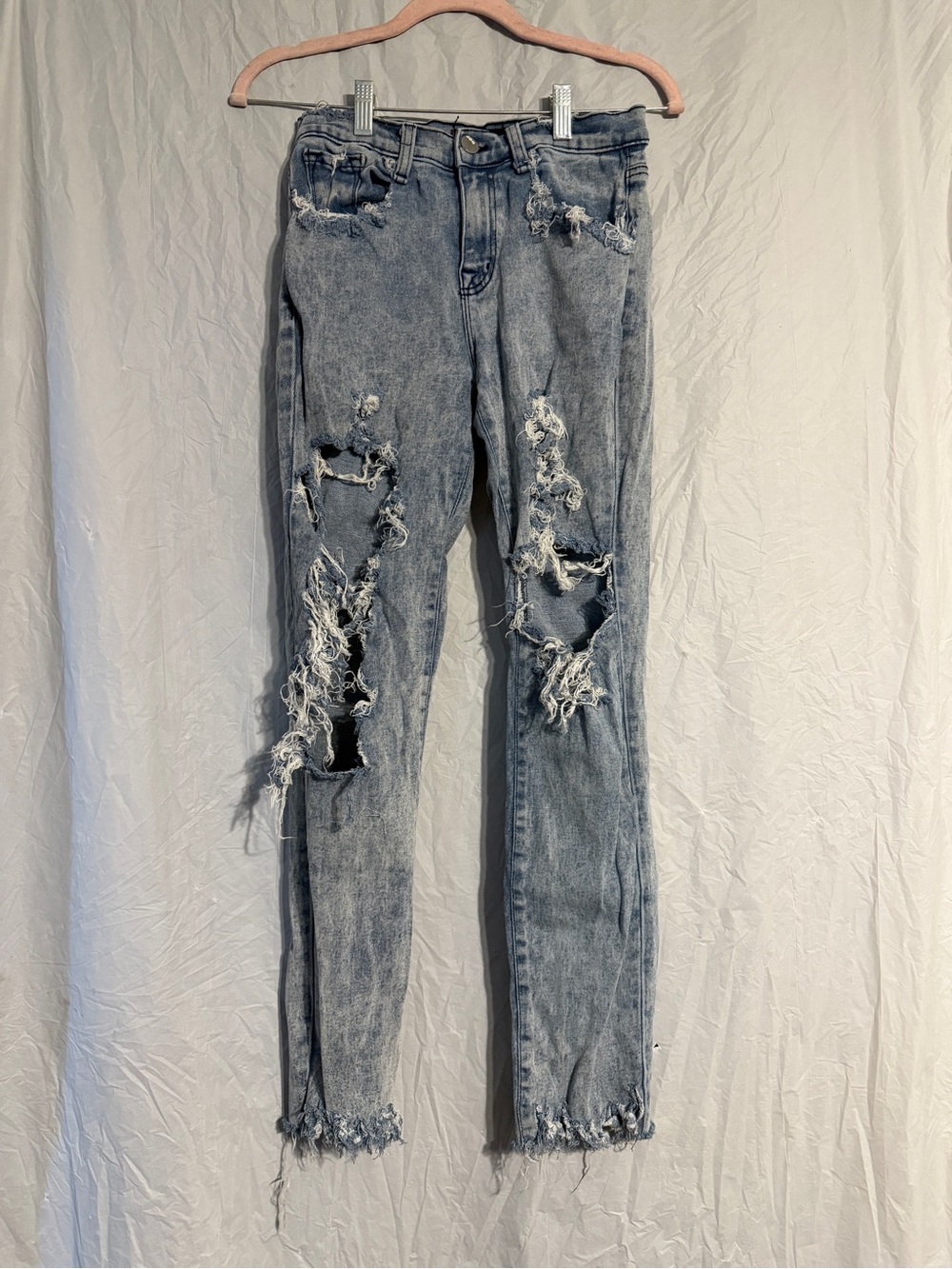 BDG Size 28 Distressed Acid Wash Jeans Ripped Frayed Hem Made in USA